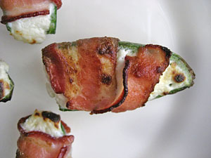 Bacon-Wrapped Jalapeńo Poppers