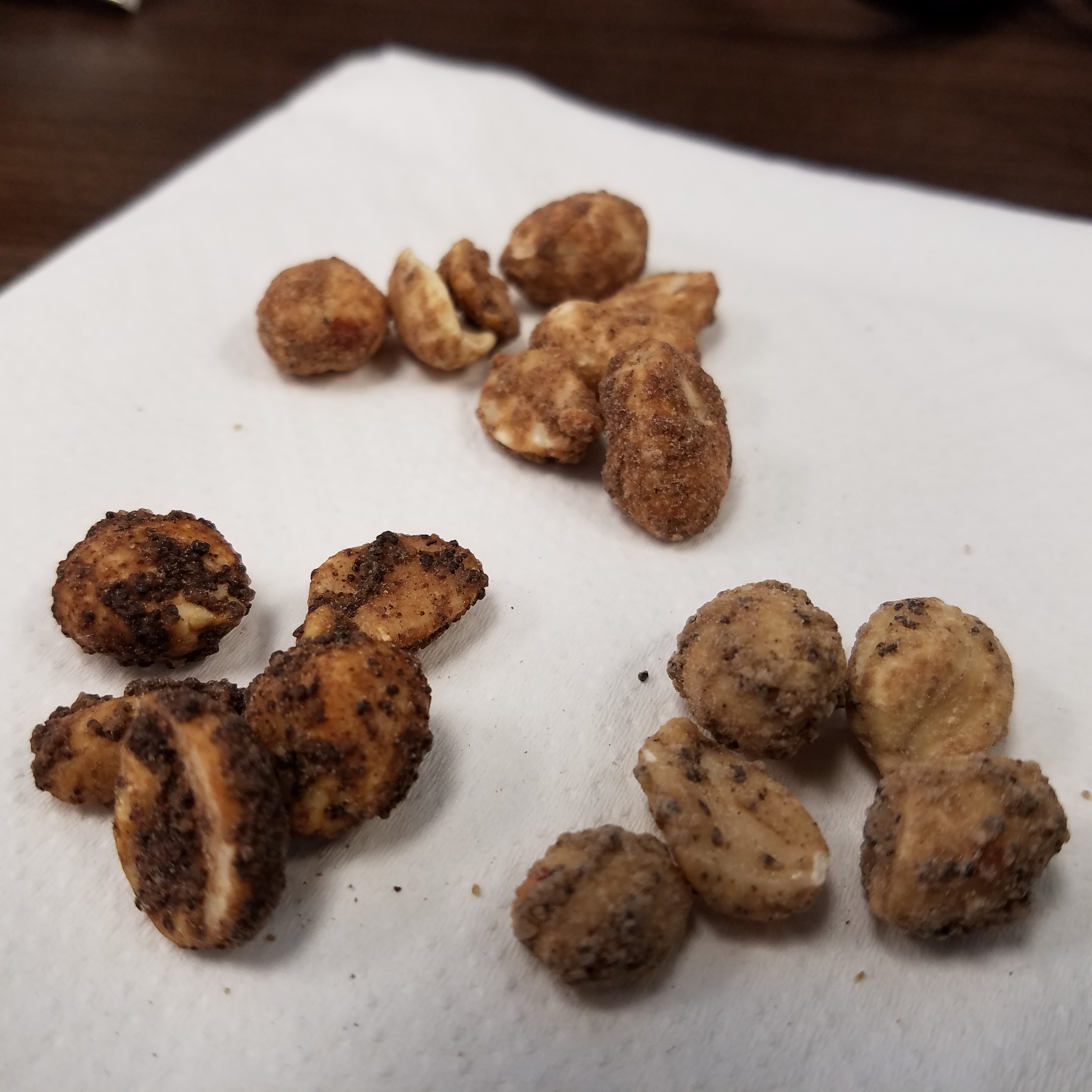 rickys-lucky-nuts-peanuts-texture